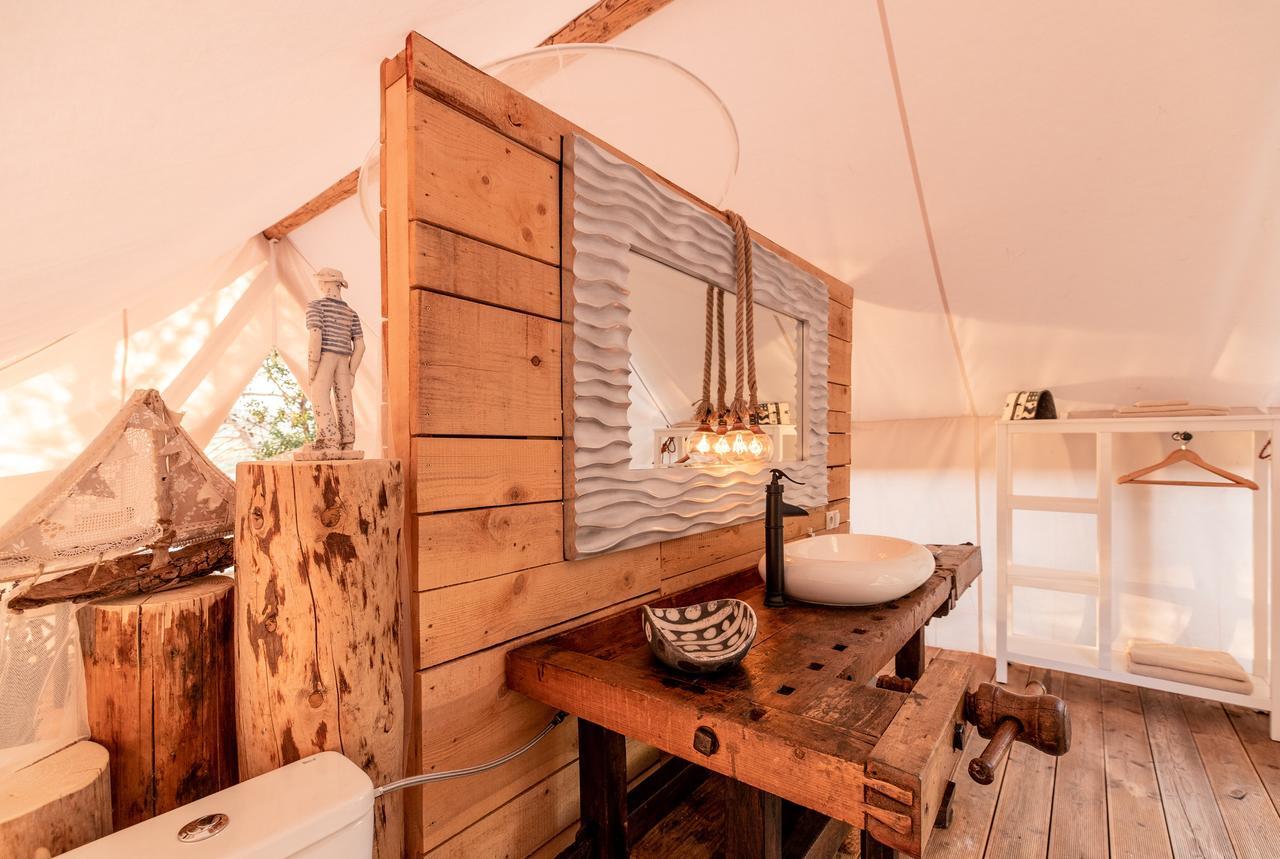Plage Cachee - Glamping Vrboska Exterior foto